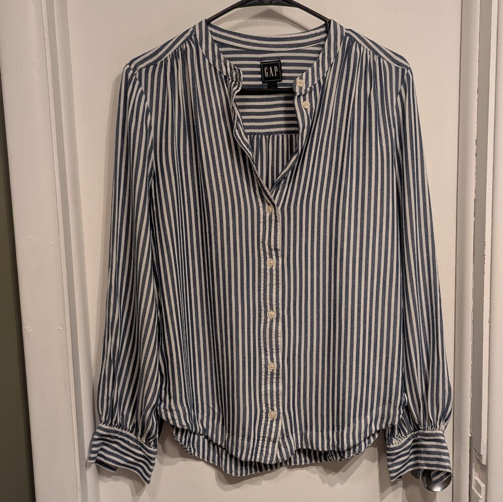 GAP Women's Blue Striped Top